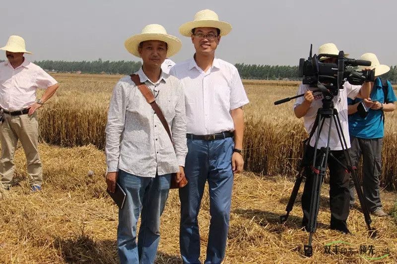 丰印务总经理陈世杰走访龙道农业生物科技有限公司